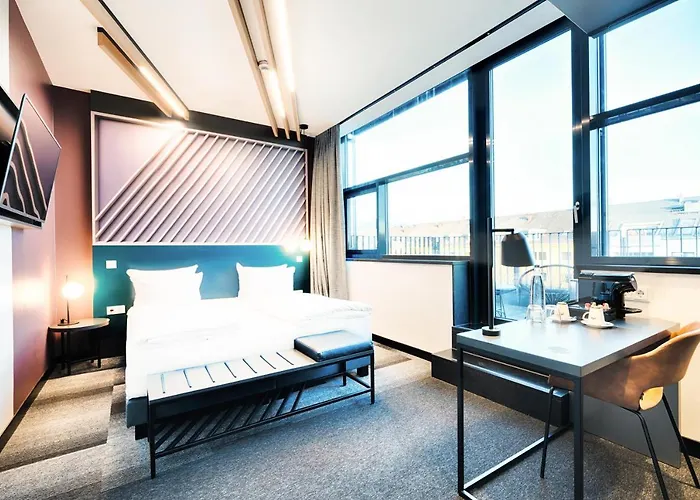 B&B Hotel Muenchen-Moosach
